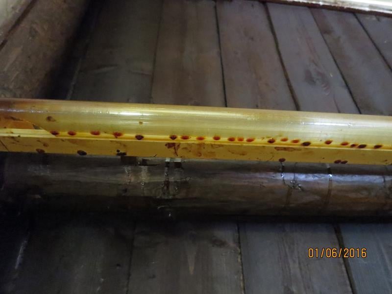 Bistro U Martina, Liberec - mimojiné:  Nezajištěný přístup k teplé vodě - nebyla možná hygienická očista nádobí nebo výčepního skla, nezajištěn přístup teplé vody pro očistu rukou, výrazně zanedbaný úklid, výrazné znečištění všech prostor, nečistoty na regálech či zařízeních