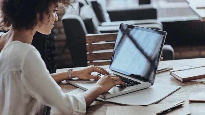 počítač, internet, práce, bankovní identita, administrativa