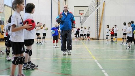 Náhledový obrázek - Prestižní profese? Platy učitelů loni rostly pomaleji než státní průměr