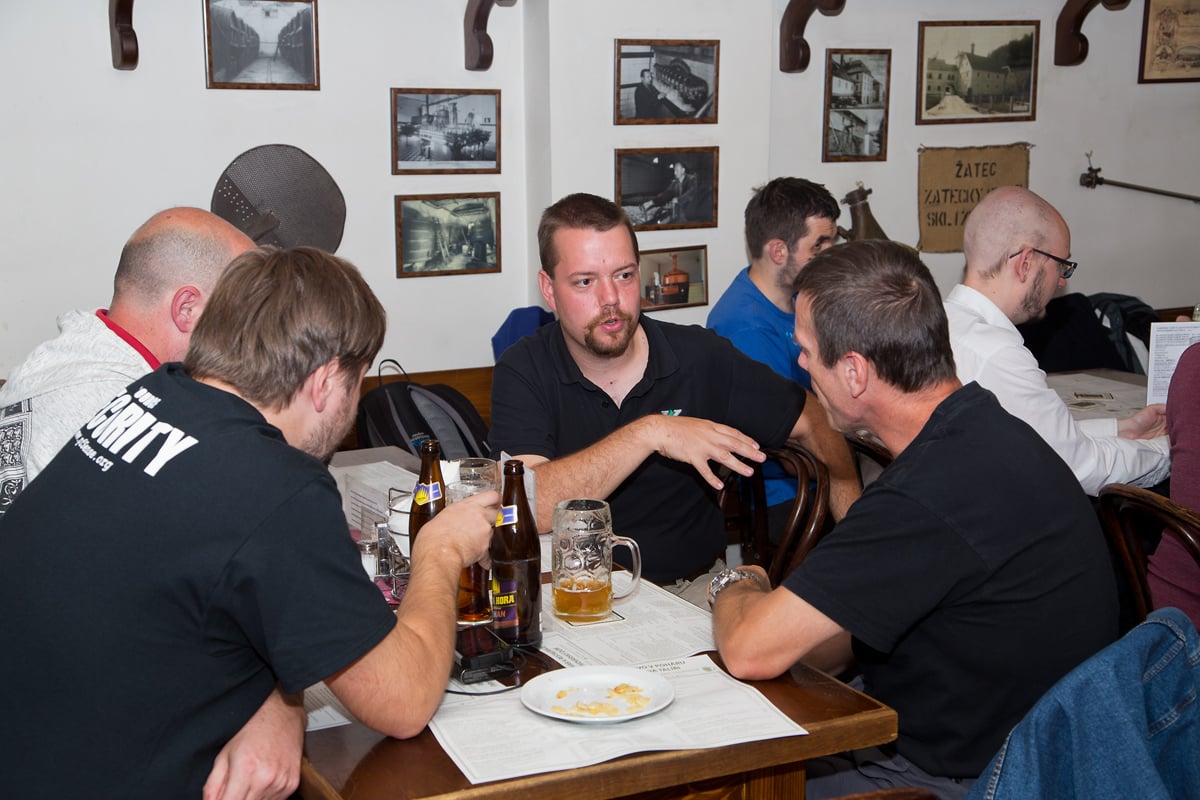 Setkání podporovatelů s redakcí