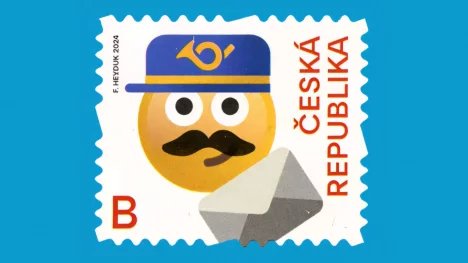 Náhledový obrázek - Pošťák jako smajlík. Česká pošta vydá sérii nových známek. Zobrazují cestu dopisu