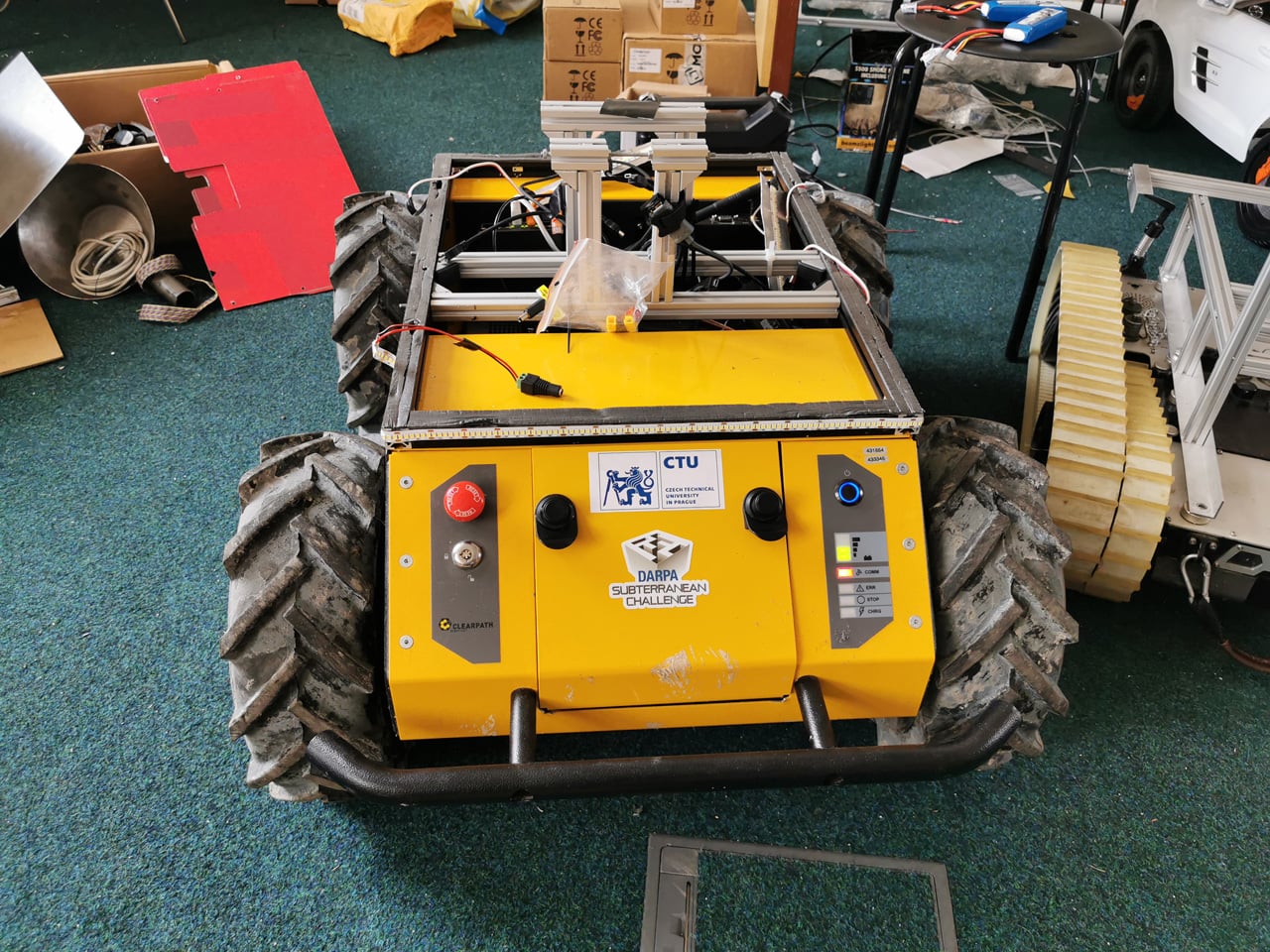 Roboti z Fakulty elektrotechnické na ČVUT