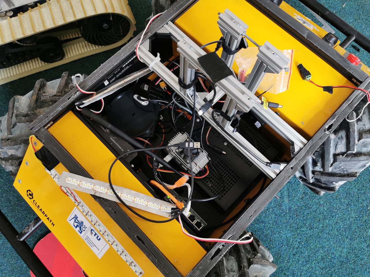 Roboti z Fakulty elektrotechnické na ČVUT