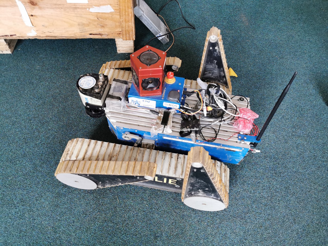 Roboti z Fakulty elektrotechnické na ČVUT