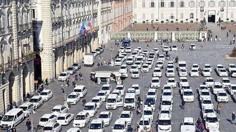 Náhledový obrázek - Uber pod tlakem