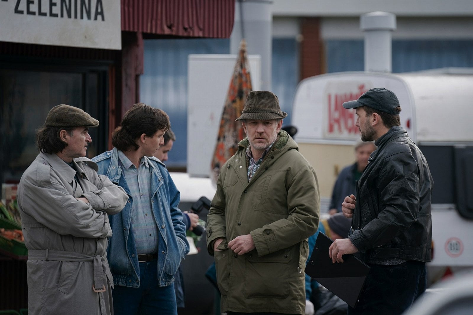 Seriál Devadesátky (2022)