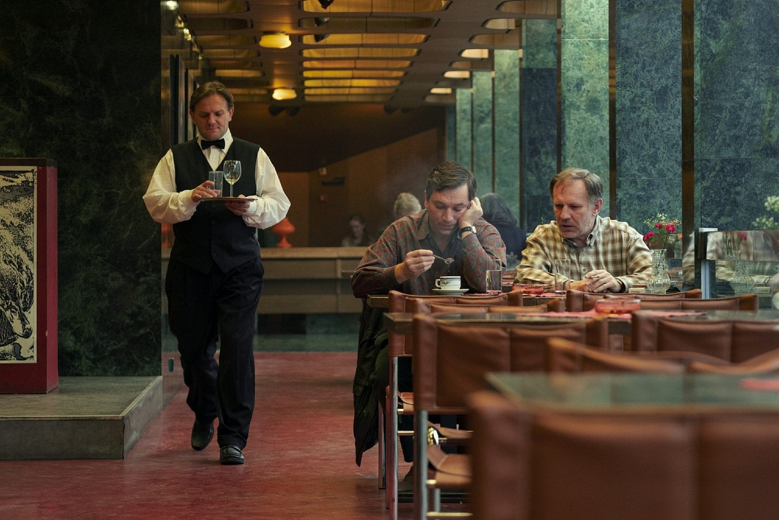 Seriál Devadesátky (2022)