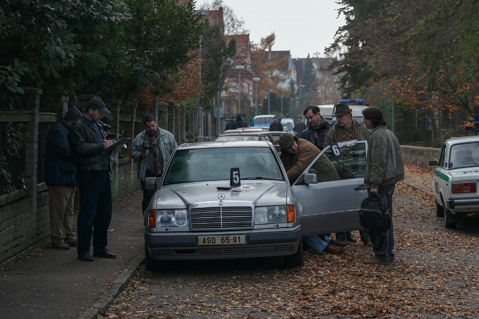 Seriál Devadesátky (2022)