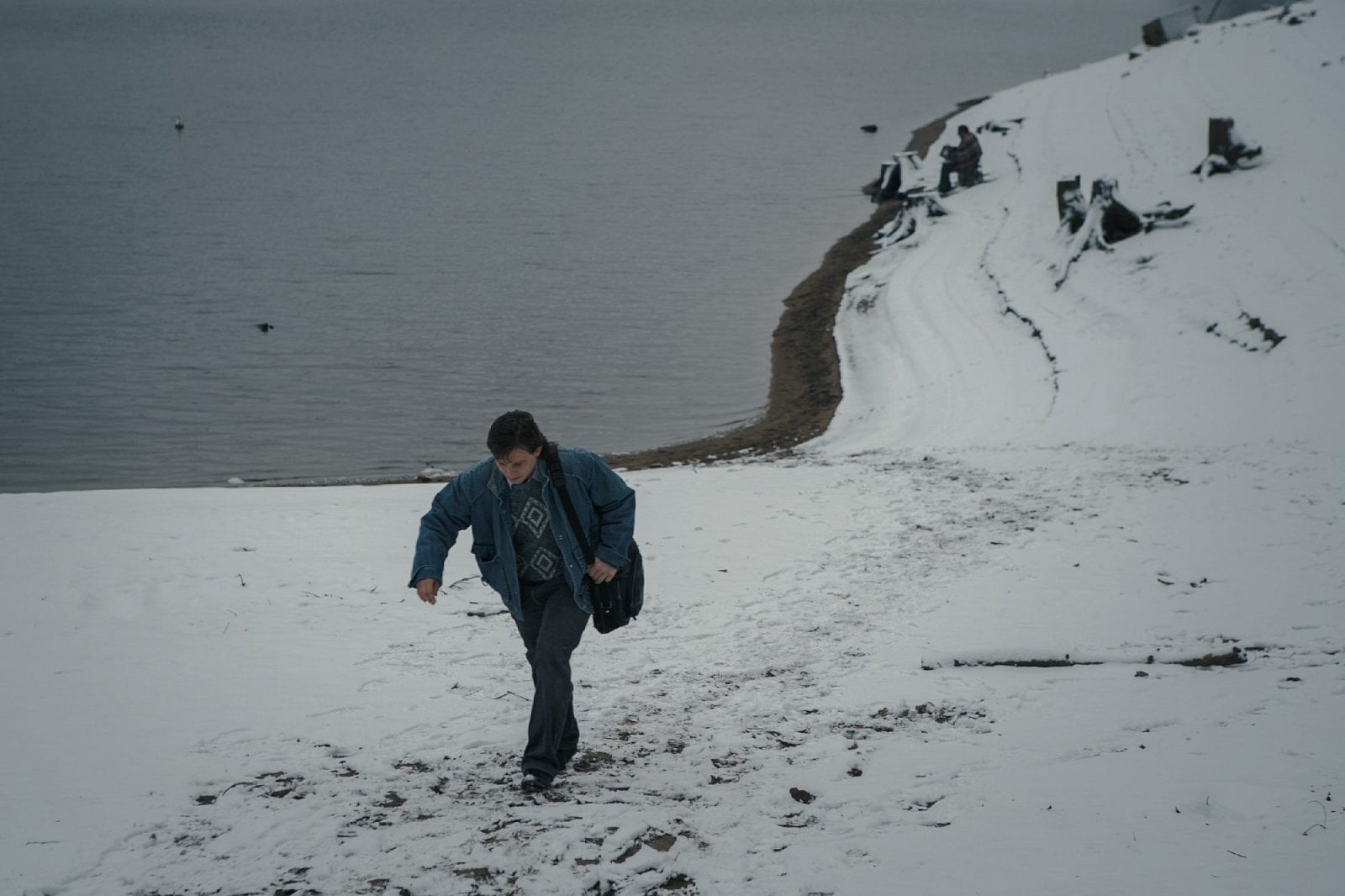 Seriál Devadesátky (2022)