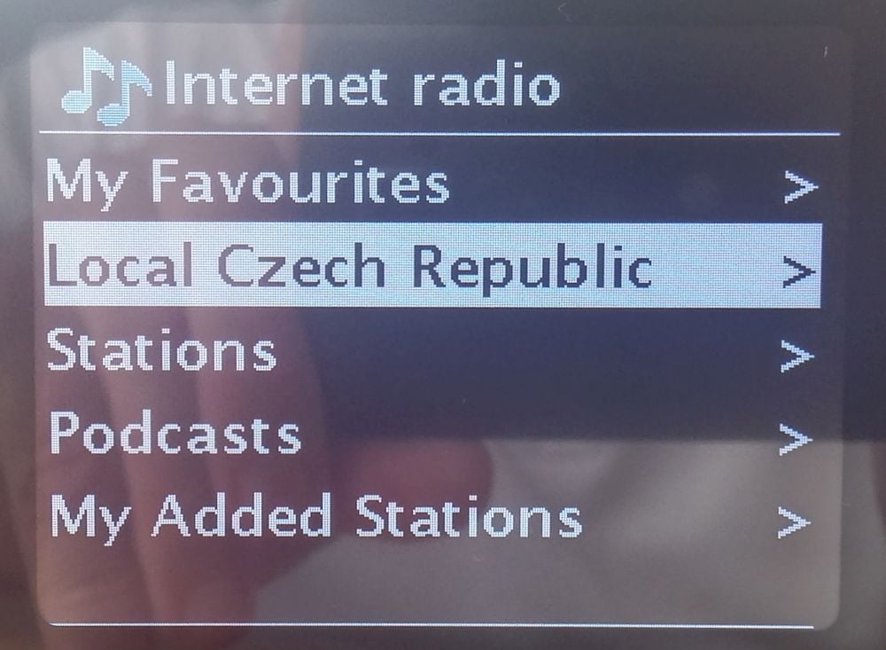 I když jsem stanic mohl ukládat až deset, do oblíbených se v menu nikdy nezapsaly.