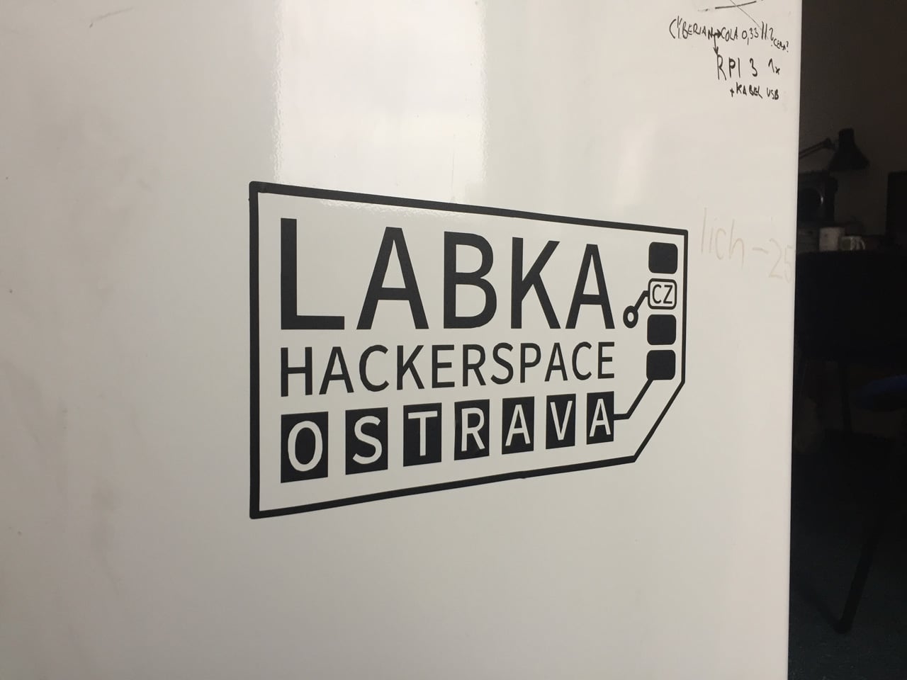 Ostravský hackerspace Labka a jejich IoT projekt SenseNet
