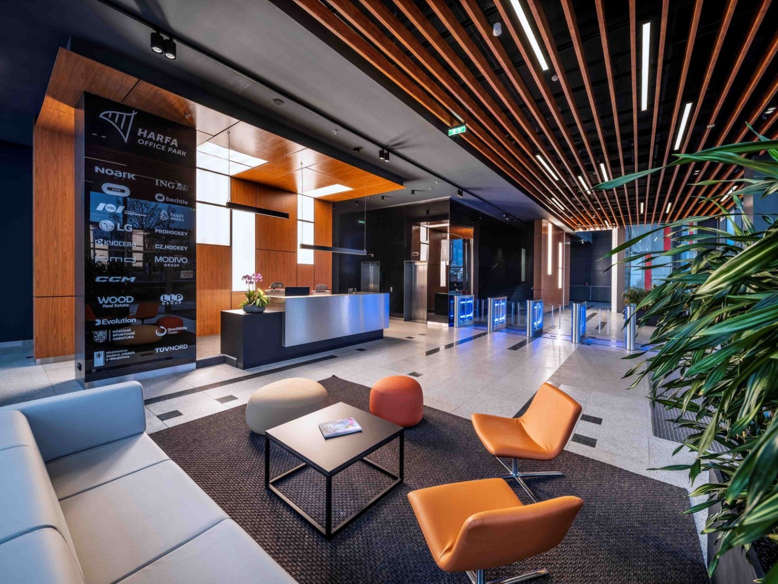 Modernizace vstupního prostoru AB Harfa a technicky náročná realizace za plného provozu, kterou zajistil Colliers