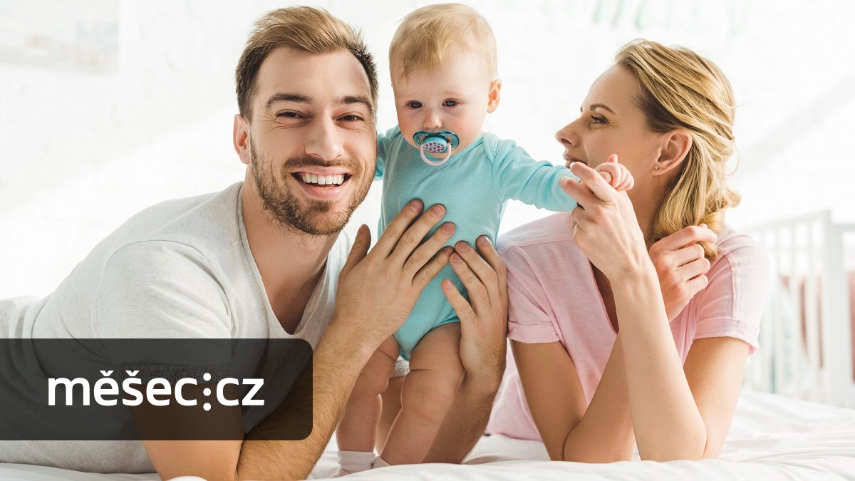 Strop pro výplatu rodičovského příspěvku bude od července vyšší. Chystá se i víc peněz pro dvojčata