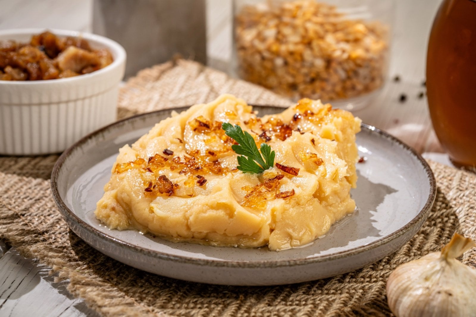 Autor: Shutterstock.com Hrachová kaše s cibulkou