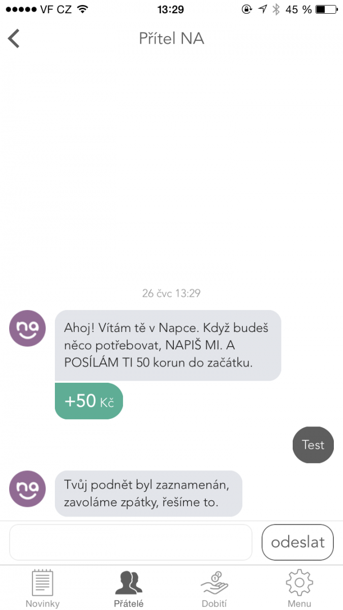 Testovací chat se systémem.