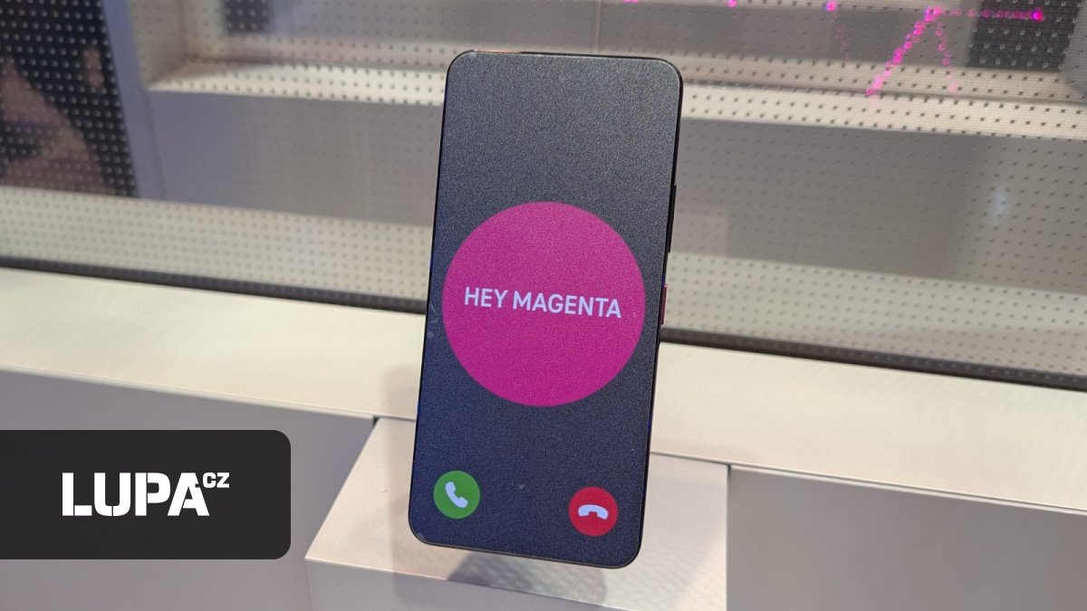 T-Mobile nabídne živé překlady během hovorů. Na hlasovém AI asistentovi pracují i Češi