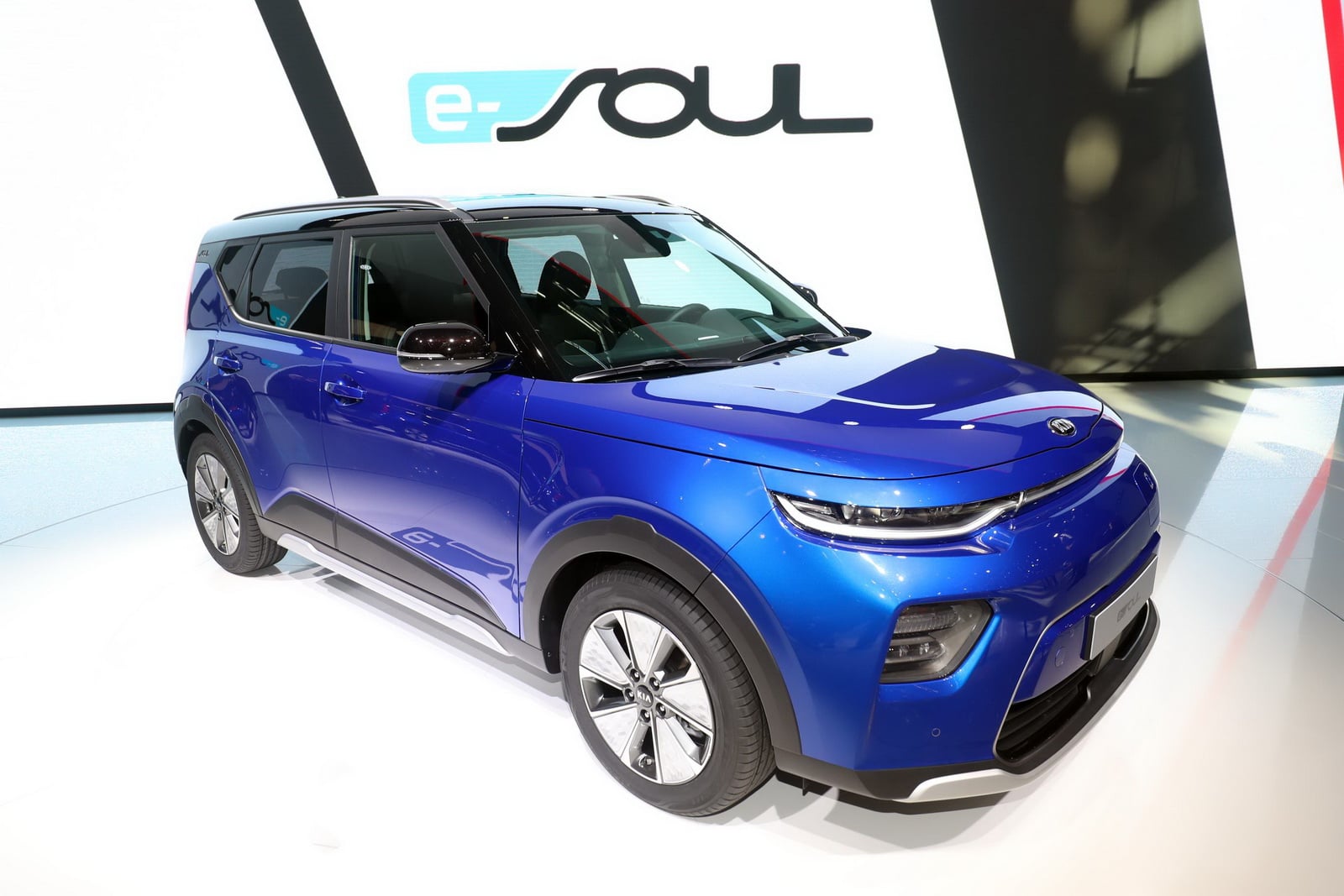 2019-03-Kia-Soul-EV-2.jpg