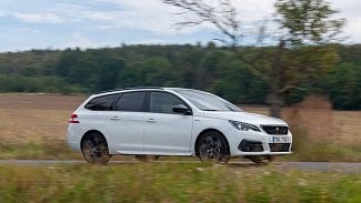 Náhledový obrázek - Peugeot 308 SW 1.5 BlueHDi EAT8 v dlouhodobém testu: Jak rychlý je diesel s AdBlue?