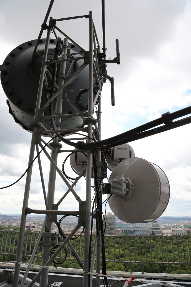 Od sklepů po věž - Ústřední telekomunikační budova CETINu