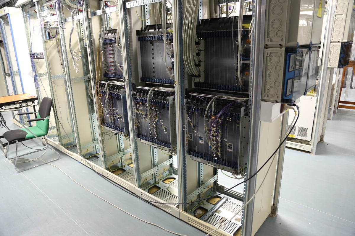 Od sklepů po věž - Ústřední telekomunikační budova CETINu