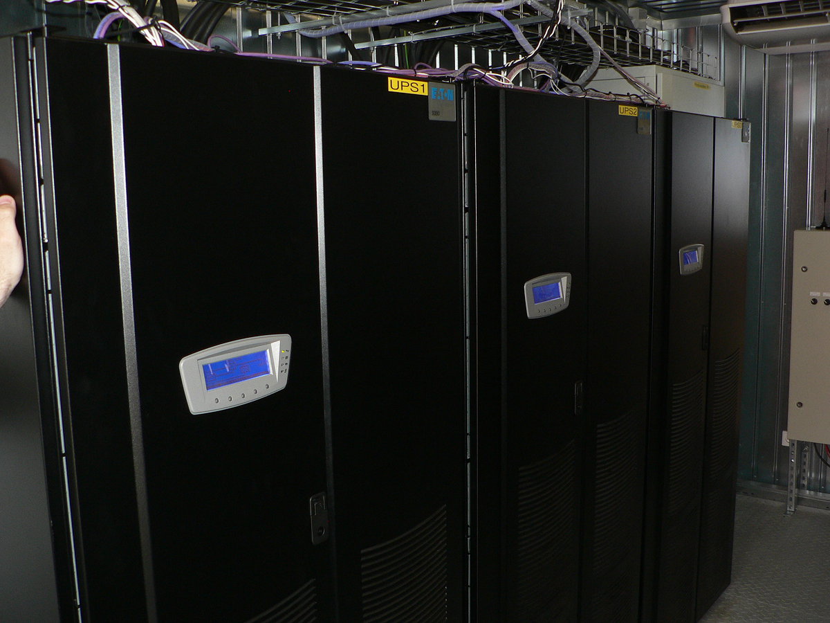 Samotné jednotky UPS.