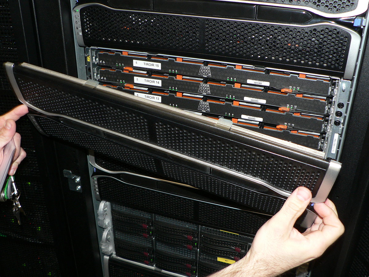 Diskové úložiště pro objektová data Lustre FS.