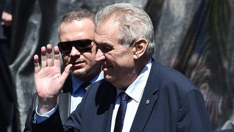 Náhledový obrázek - Zeman podepsal pravidla pro užití čipových občanských průkazů