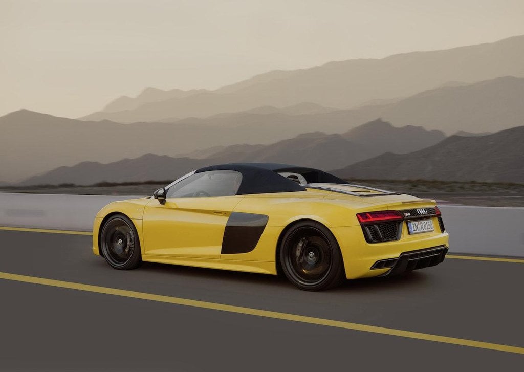 2016-06-audi-r8-spyder-v10-6.jpg