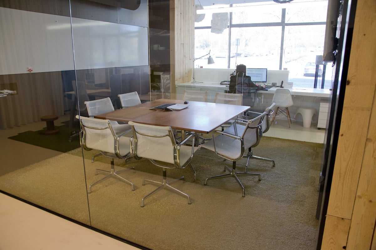 U1 a jejich vlastní kancelářský systém Only1.