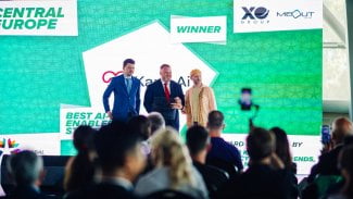 Kardi Ai zvítězila v prestižní soutěži Central European Startup Awards