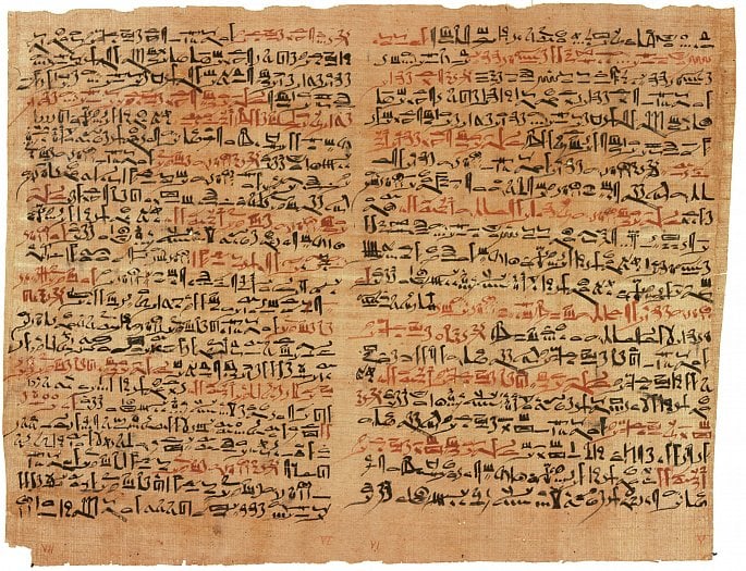 Papyrus Edwina Smithe je lékařský text ze starověkého Egypta popisující řešení 48 chirurgických případů. Pochází zhruba z roku 1600 před naším letopočtem a je pojmenovaný po svém nálezci, americkém egyptologovi Edwinu Smithovi.