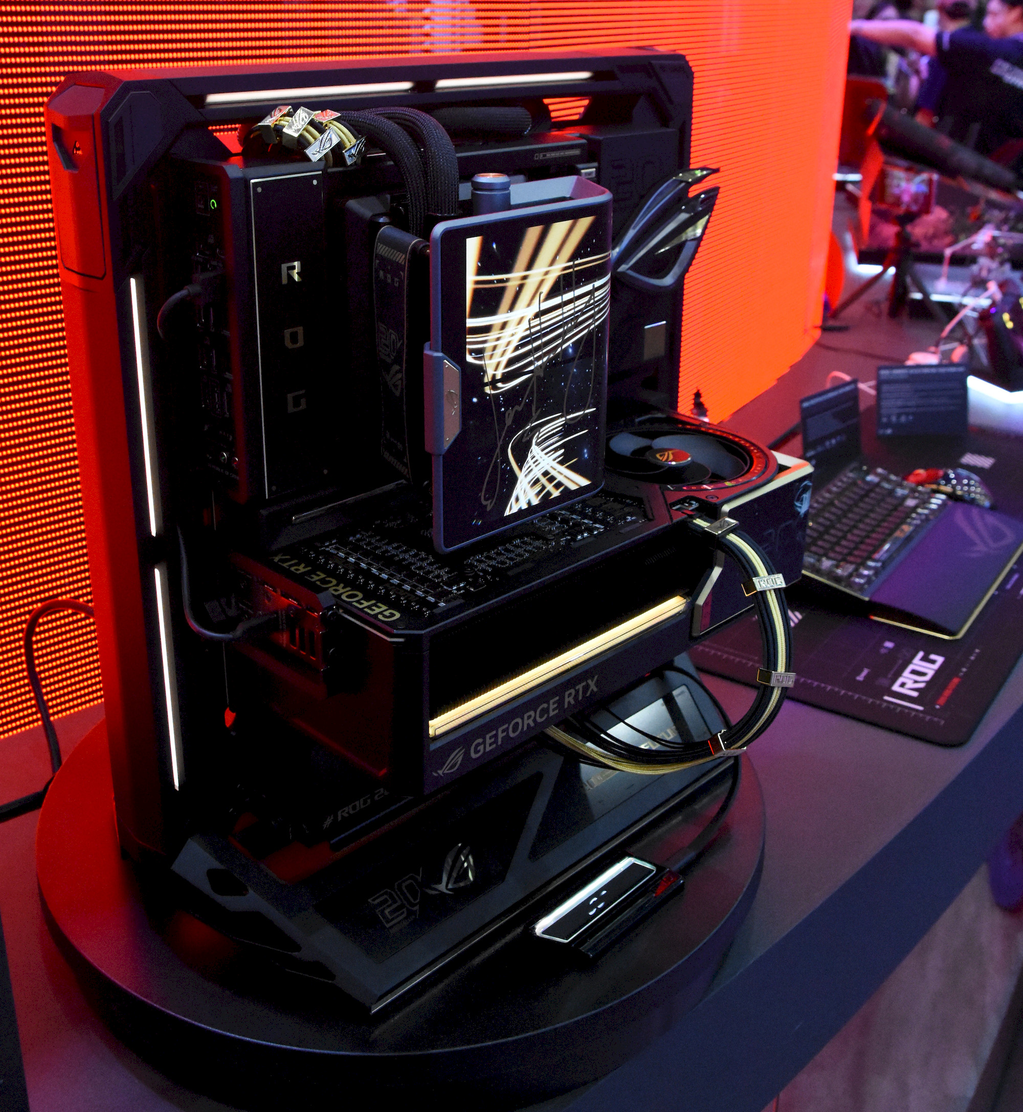 Hardware Asus řady ROG Edition 20 na Computexu 2026