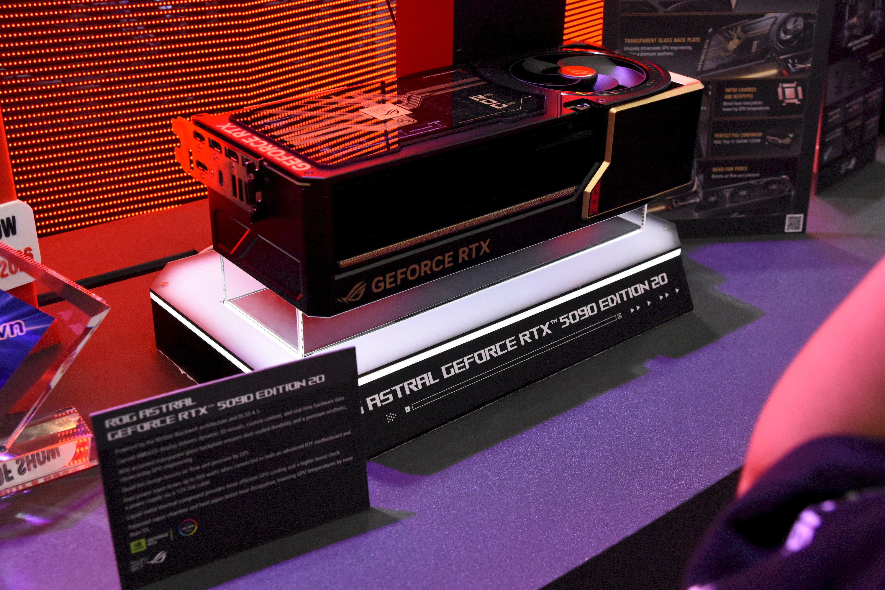 Hardware Asus řady ROG Edition 20 na Computexu 2026