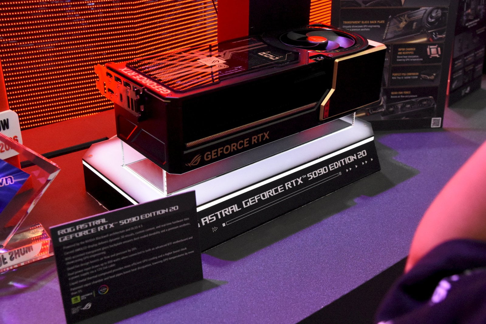 Hardware Asus řady ROG Edition 20 na Computexu 2026