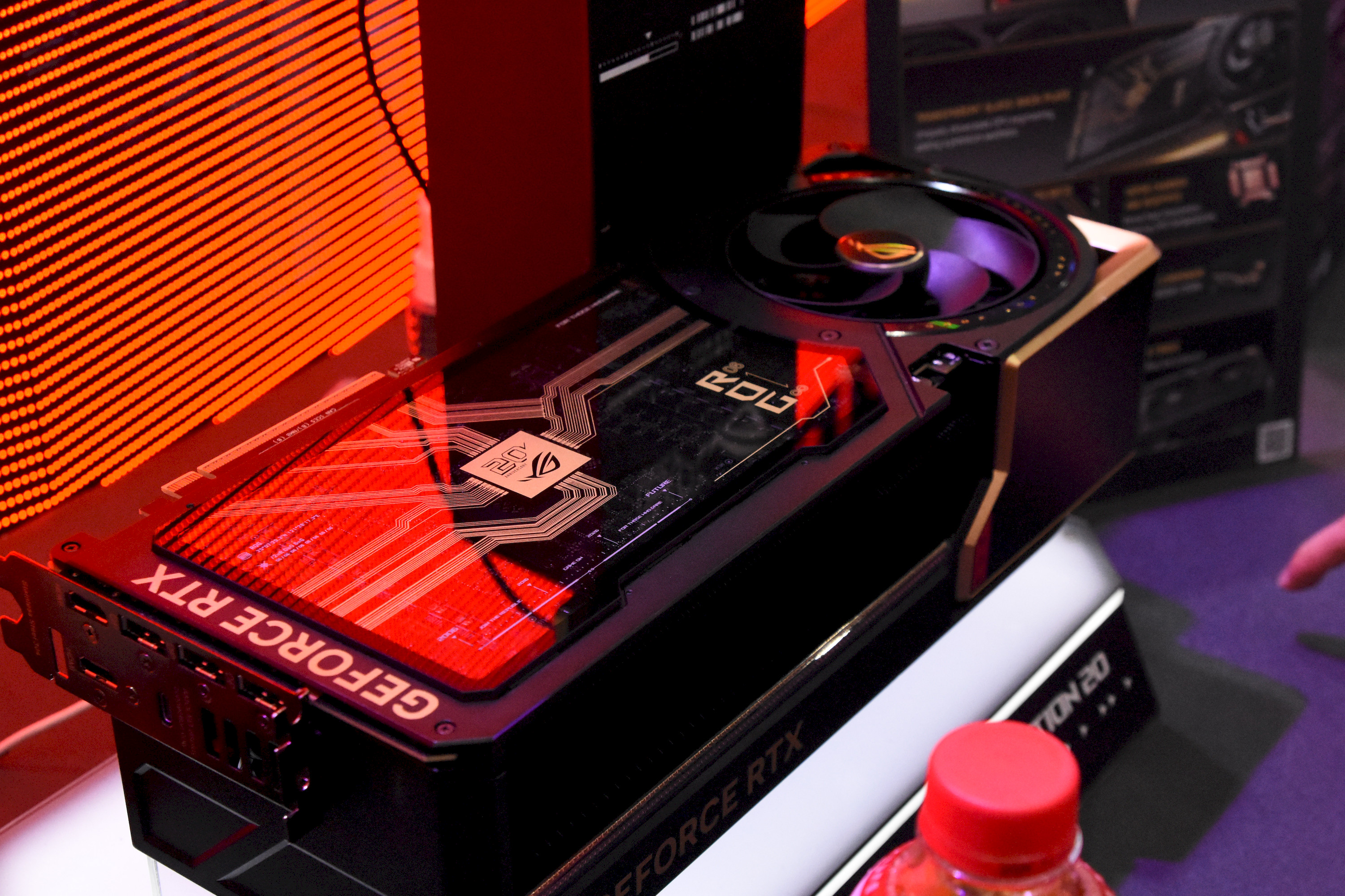 Hardware Asus řady ROG Edition 20 na Computexu 2026