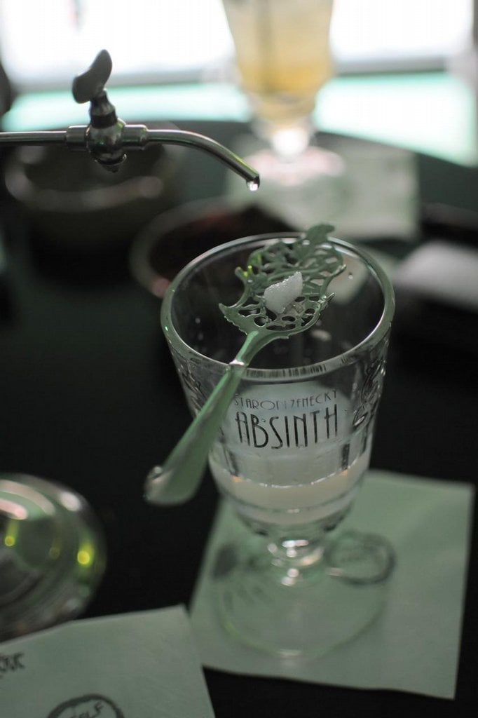 2010-03-absintherie-1.jpg