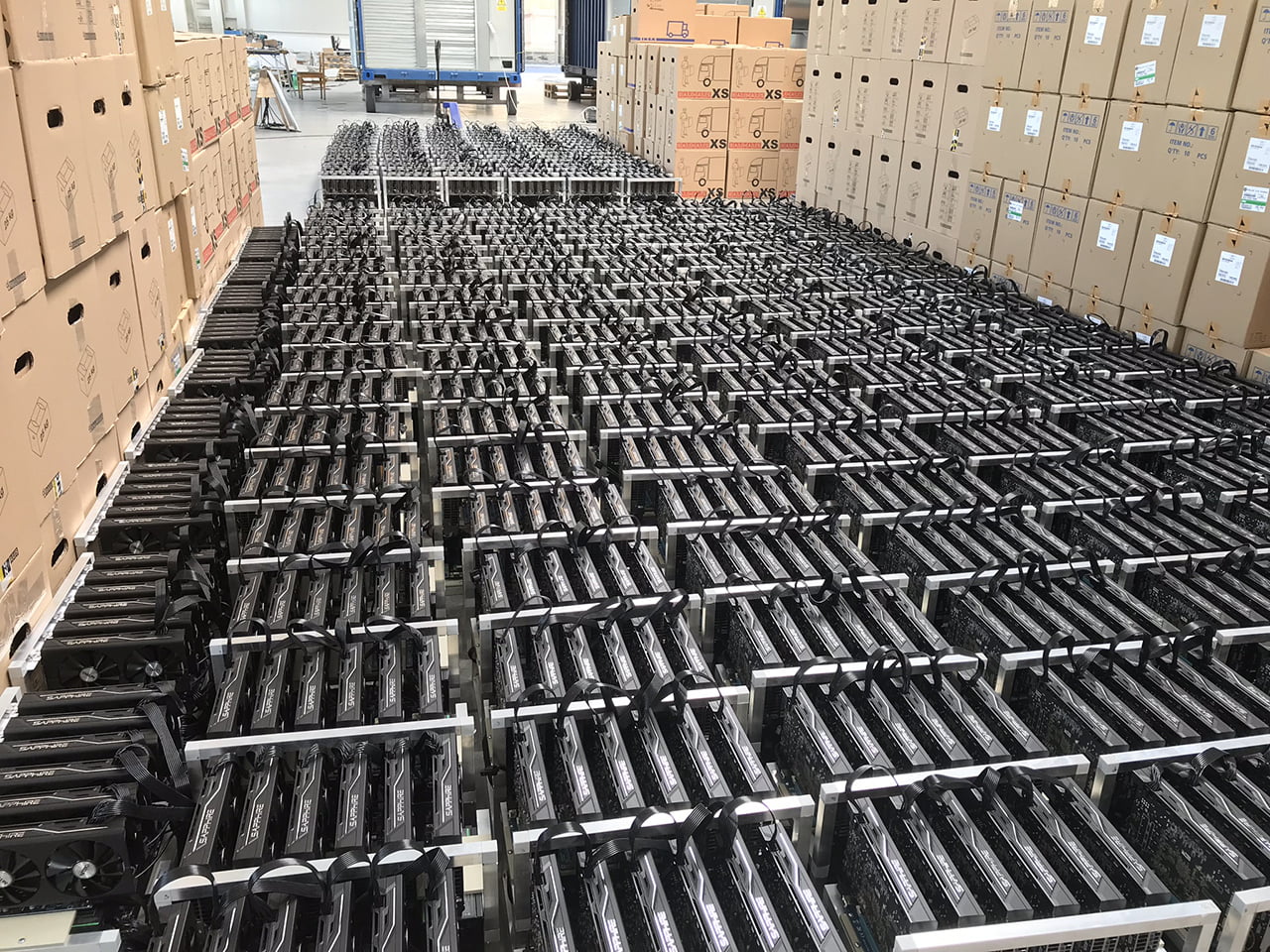 Datacentra v kontejnerech a servery od Foxconnu a TradeDX