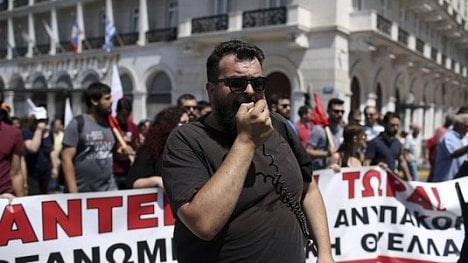 Náhledový obrázek - Snížení penzí a změny v daních. Řecko schválilo reformy, které požadovali věřitelé