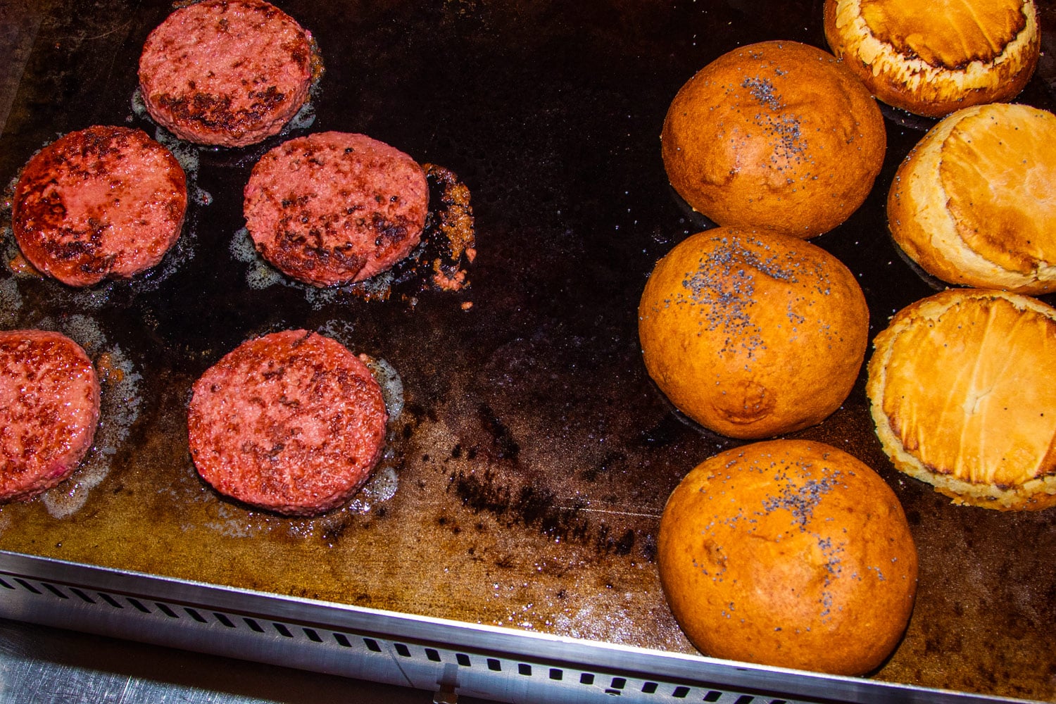 Vege burgery, které kopírují ty masové