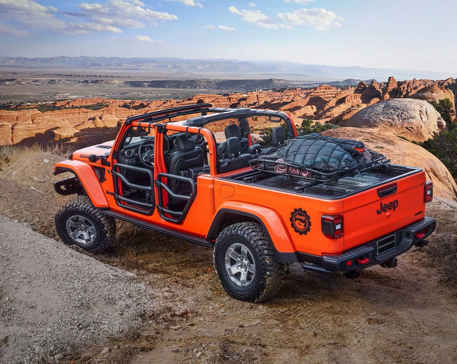 2019-04-Jeep-Gladiator-Gravity_1.jpg