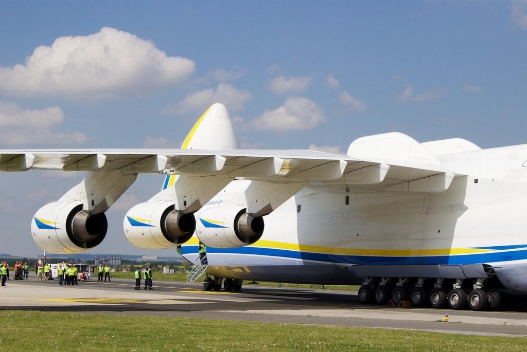 2017-12-antonov-an-225-mrija-v-praze-14.jpg