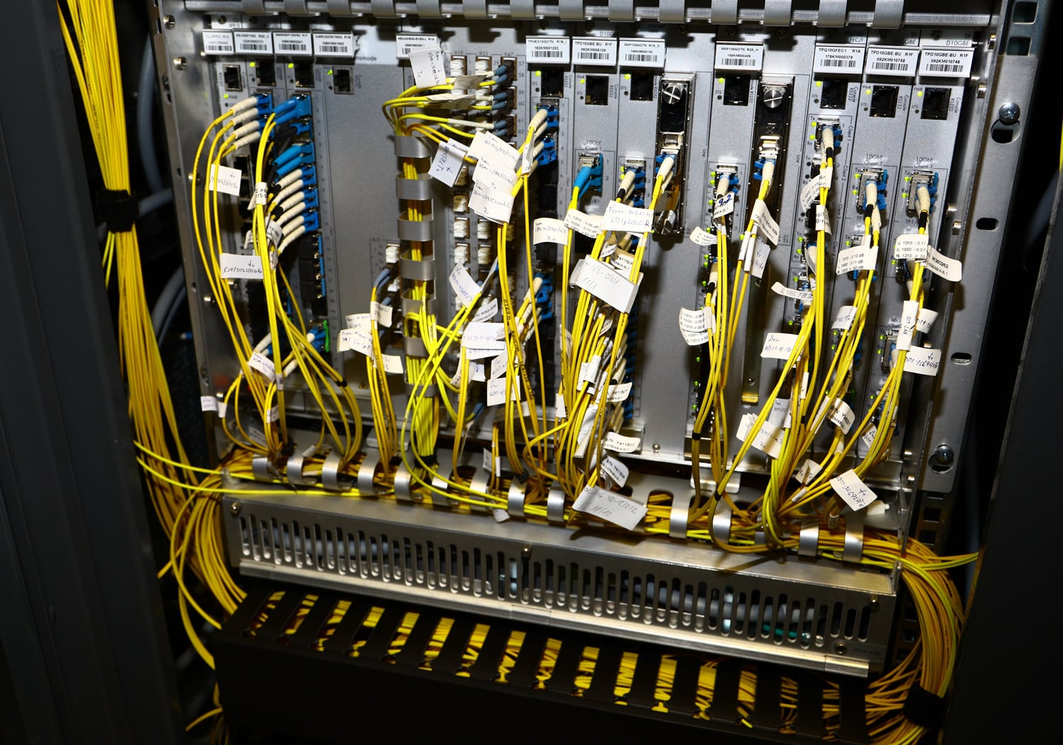 Srdce UPC v Praze. Takhle vypadá headend a dohledové centrum