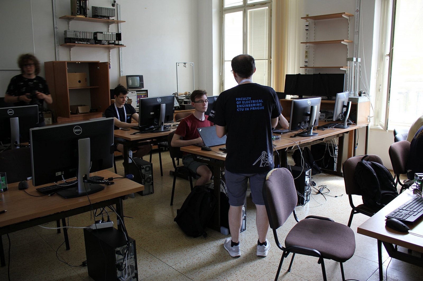 InstallFest 2022 neděle