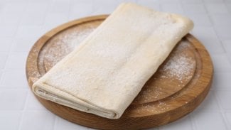 Náhledový obrázek - Listové těsto recept: lehce oříškovou chuť mu dodá celozrnná mouka, která je bohatým zdrojem vlákniny