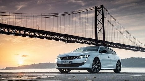 Náhledový obrázek - Manažerský vůz, který má grády. To je nový Peugeot 508 SW