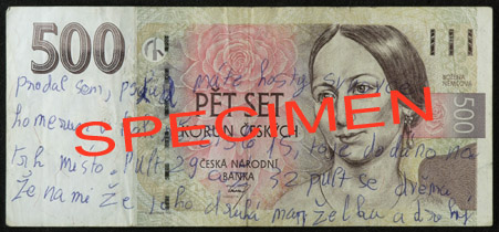 Popsaná bankovka může  spadat dle míry poškození do skupiny běžně poškozených bankovek nebo do skupiny nestandardně poškozených bankovek. Pro popsanou nestandardně poškozenou bankovku je charakteristické popsání na obou stranách bankovky. Česká národní banka zadrží takovou bankovku bez náhrady. Ostatní subjekty mohou takovou bankovku odmítnout.