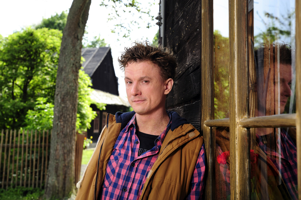 Nový česko-slovenský seriál Doktor Martin s Miroslavem Donutilem