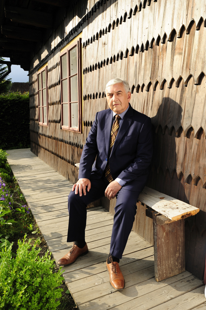 Nový česko-slovenský seriál Doktor Martin s Miroslavem Donutilem