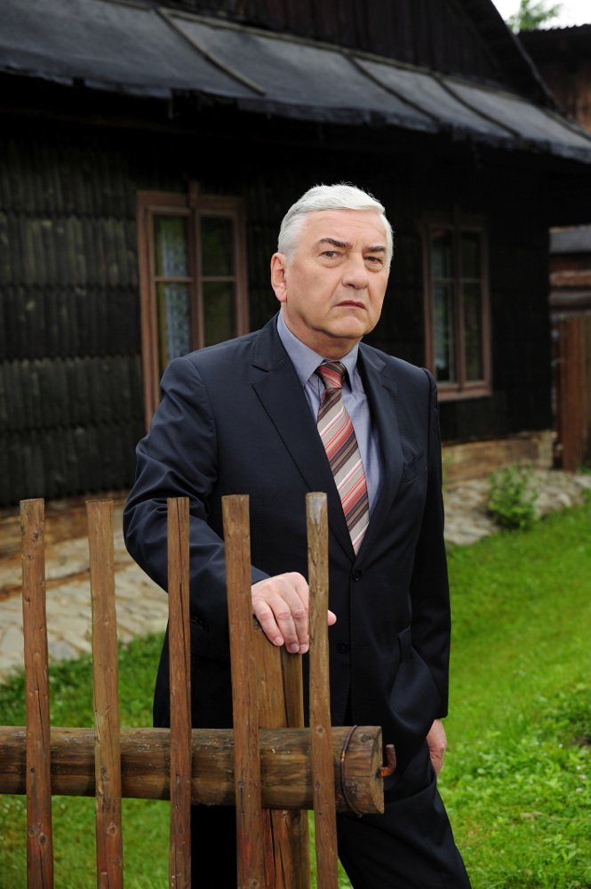 Nový česko-slovenský seriál Doktor Martin s Miroslavem Donutilem