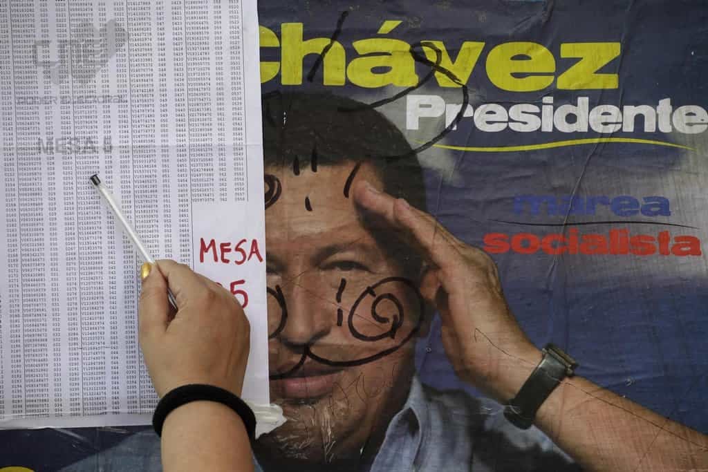 2019-05-venezuelanc3a9-volc3ad-prezidenta-proti-sobc49b-stojc3ad